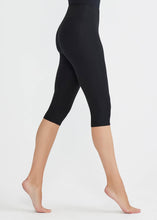 Load image into Gallery viewer, Talia Cropped Capri Shaping Legging - Cotton Stretch - Yummie