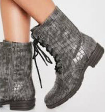 Load image into Gallery viewer, Grey Animal Print Combat Boot - Very Volatile