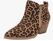 Load image into Gallery viewer, Gracemont Bootie - Leopard - Very Volatile