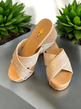 Load image into Gallery viewer, Riverside - gold or blue - Very Volatile