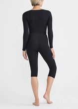 Load image into Gallery viewer, Talia Cropped Capri Shaping Legging - Cotton Stretch - Yummie