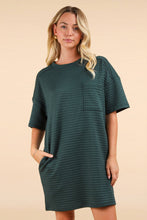 Load image into Gallery viewer, Sharon Shift Dress - Pockets - Very J