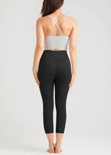 Load image into Gallery viewer, Talia Cropped Capri Shaping Legging - Cotton Stretch - Yummie