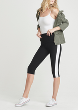 Load image into Gallery viewer, Talia Cropped Capri Shaping Legging - Cotton Stretch - Yummie