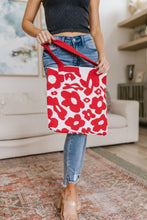 Load image into Gallery viewer, Lazy Daisy Knit Bag in Red