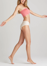Load image into Gallery viewer, Bandeau Bra - Seamless - Yummie