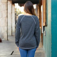 Load image into Gallery viewer, Texture Talk Top - style 40059 view 2