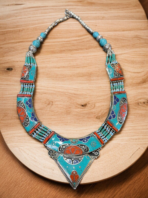 South Point Necklace - Tibetan