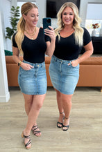 Load image into Gallery viewer, Haley High Rise Control Top Skirt - Judy Blue