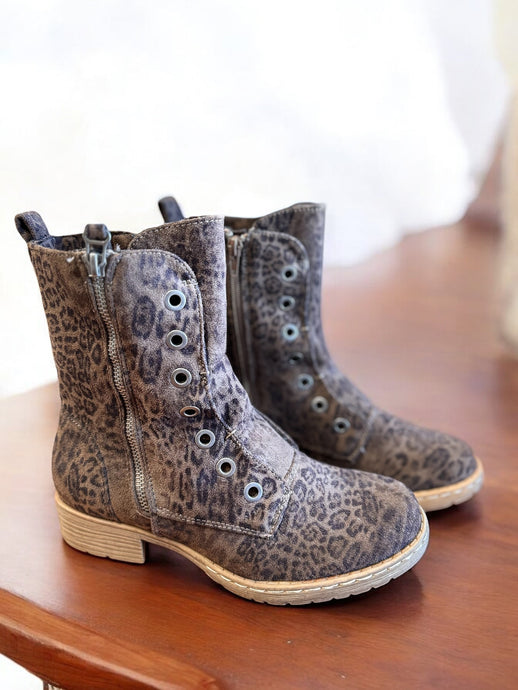 Whitley Leopard Combat Bootie - Very G