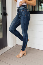 Load image into Gallery viewer, Lydia Mid Rise Vintage Raw Hem Skinny Jeans - Judy Blue **