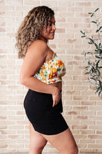 Load image into Gallery viewer, Mind Over Matter Pleated Shorts in Black - Hyfve