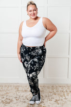 Load image into Gallery viewer, Your New Favorite Joggers in Rose Print