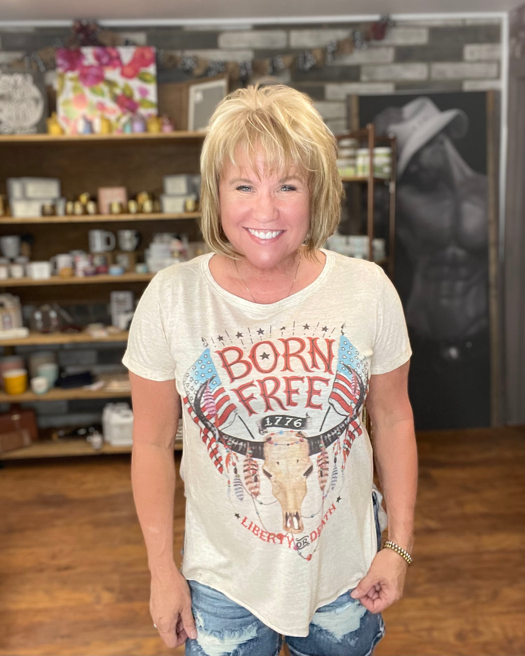 Born Free - Tee