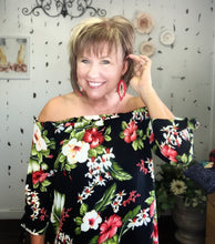 Load image into Gallery viewer, South Beach Tunic - Cream or Black