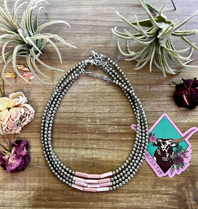 Shiny and Pink Necklace - The Bijoux FAB -
