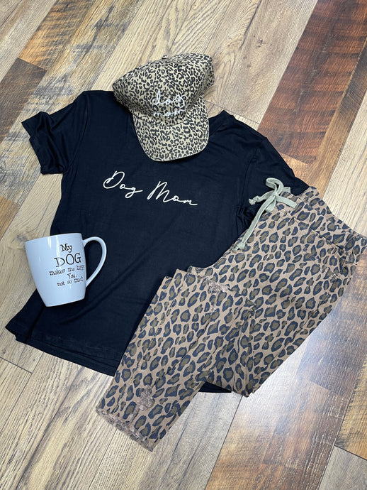 Dog Mom V Neck