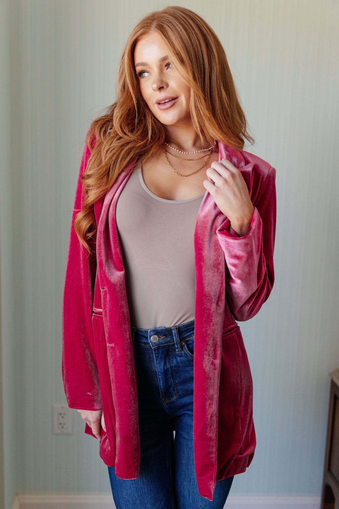Load image into Gallery viewer, Verity Velvet Blazer